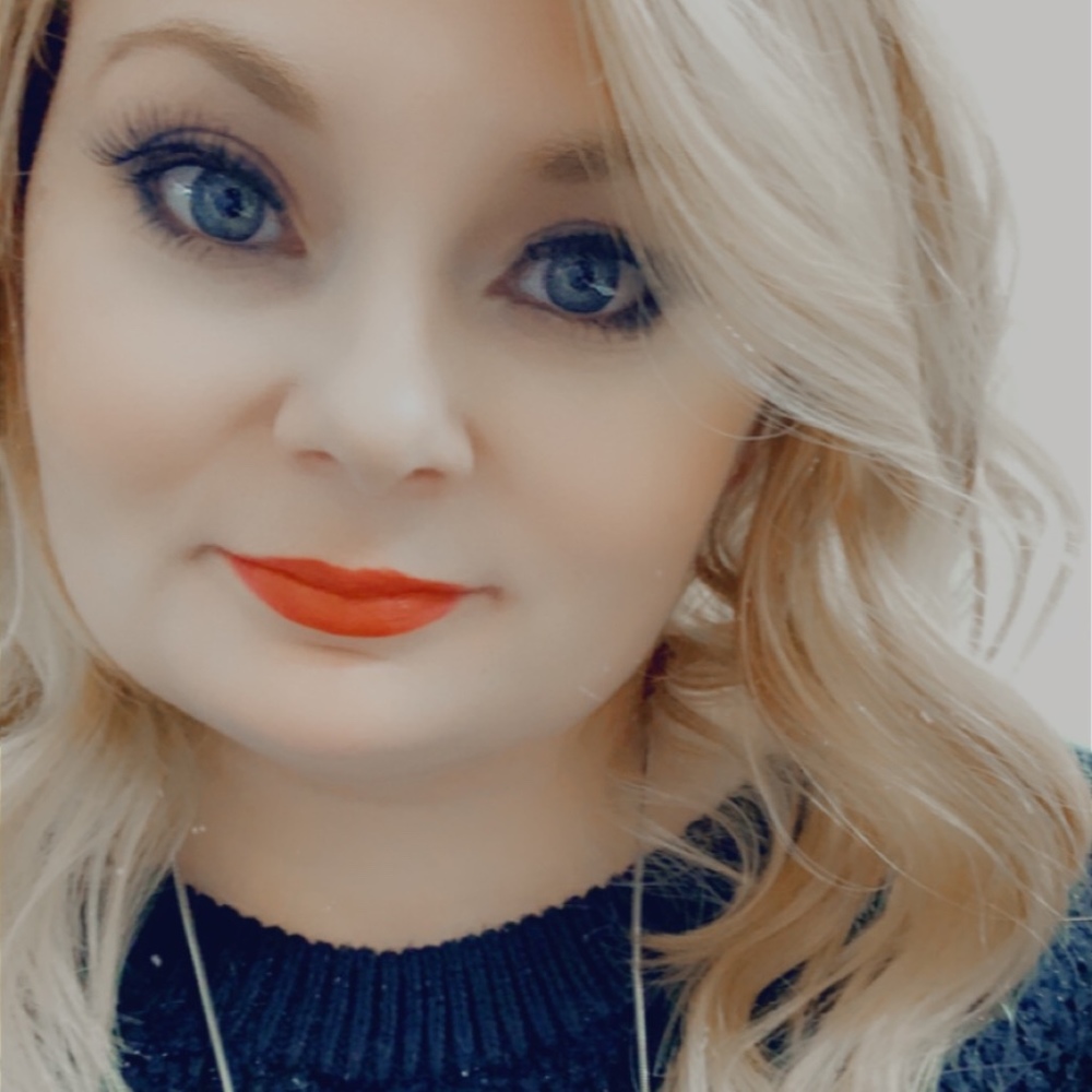 Meet your Posher, Leslie